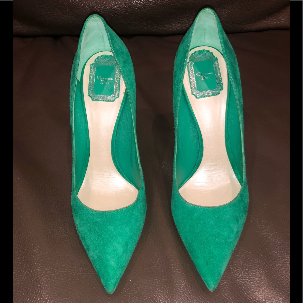 Christian Dior Stunning Emerald Green Suede Pumps!!! Worn Once. Gorgeous